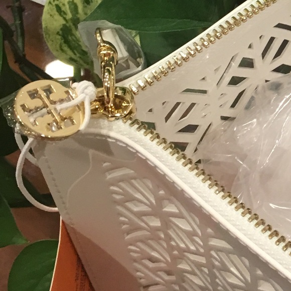 🎉HP🎉TORY BURCH WRISTLET/CLUTCH - Picture 6 of 6